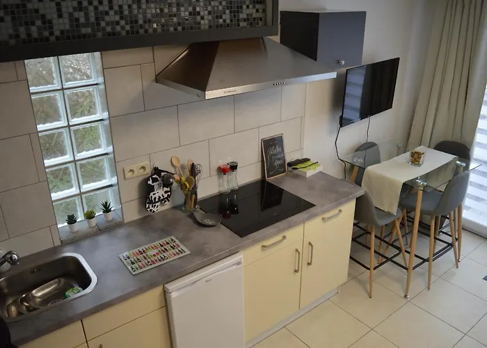 La Lunadeleo Holiday home Wepion